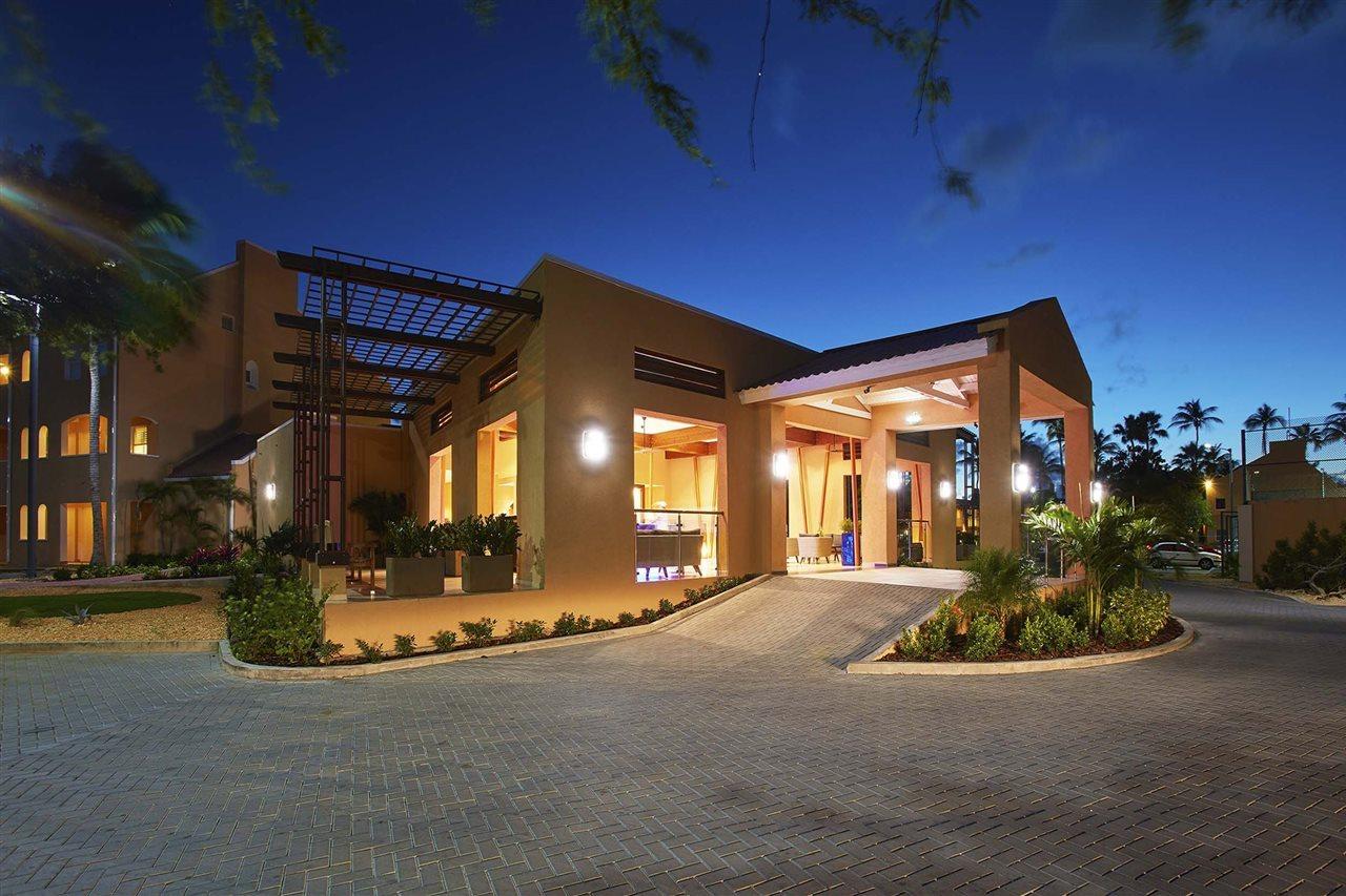 Divi Dutch Village Beach Resort パームビーチ エクステリア 写真