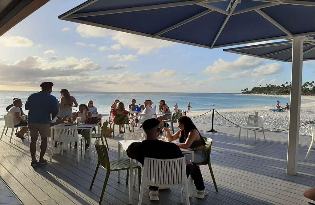 Divi Dutch Village Beach Resort パームビーチ レストラン 写真