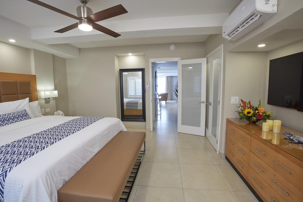 Divi Dutch Village Beach Resort パームビーチ エクステリア 写真