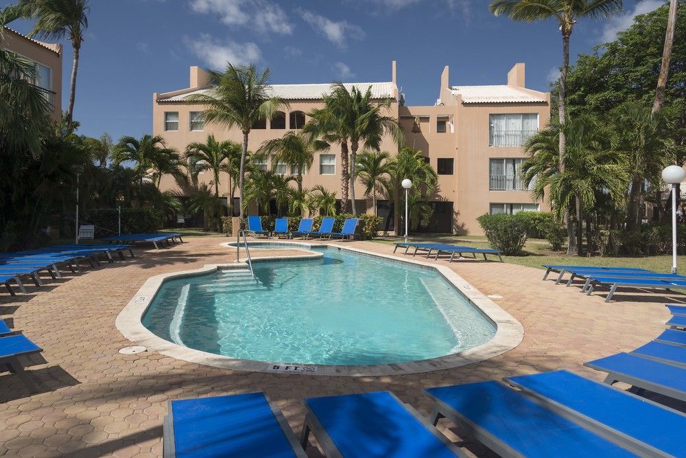 Divi Dutch Village Beach Resort パームビーチ エクステリア 写真