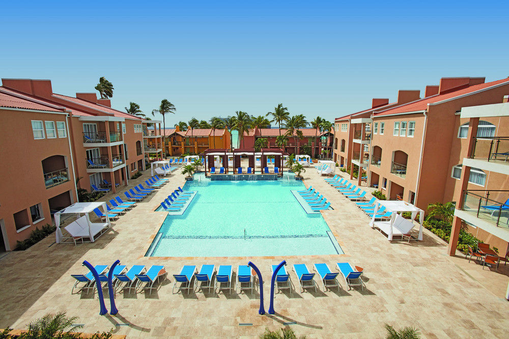Divi Dutch Village Beach Resort パームビーチ エクステリア 写真